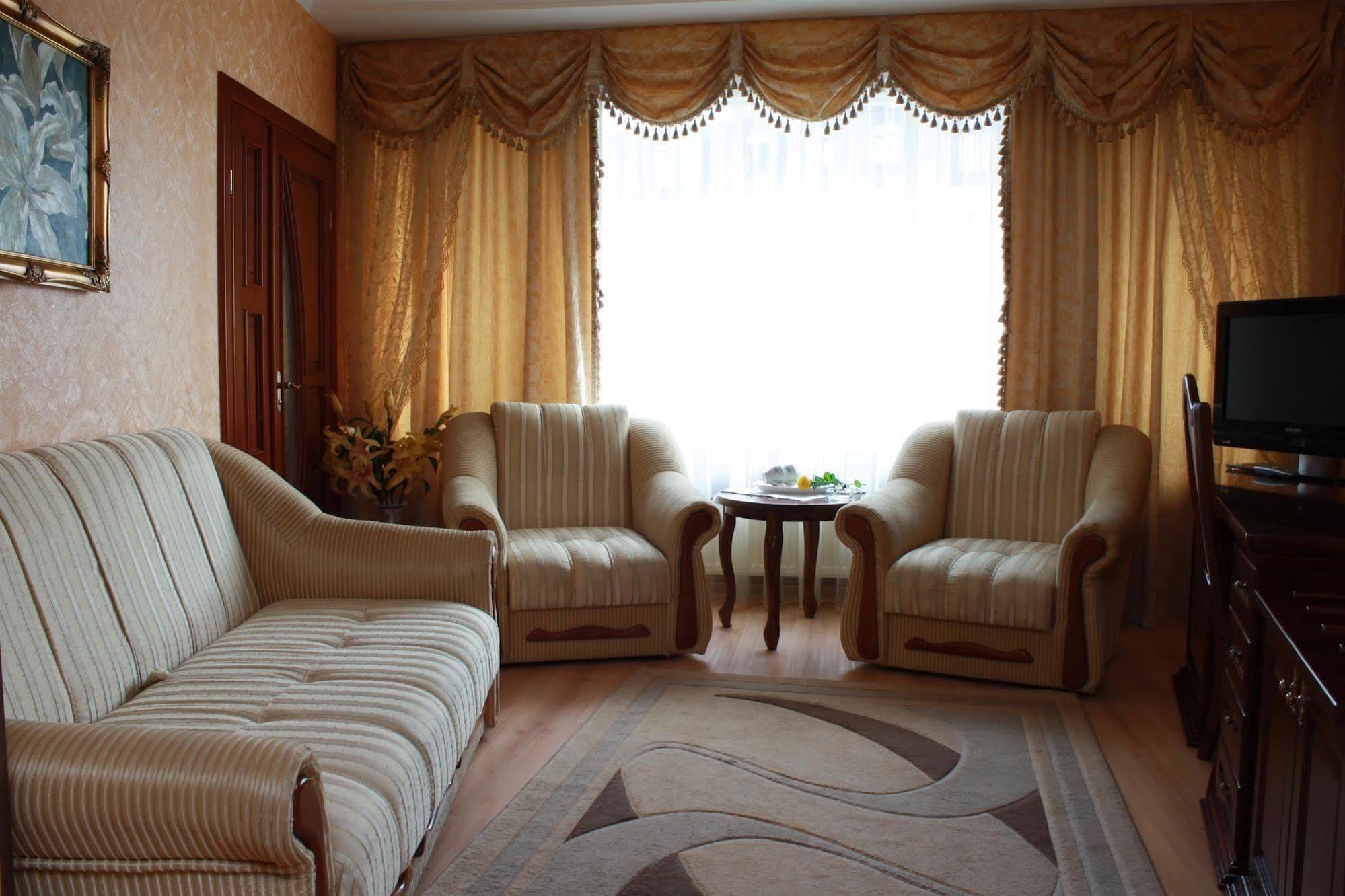 Salute Hotel Kiev Eksteriør bilde